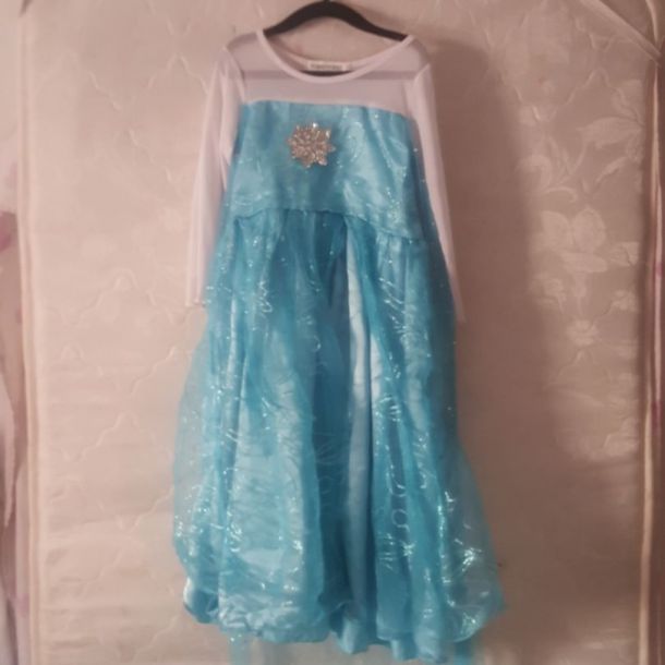 Costume