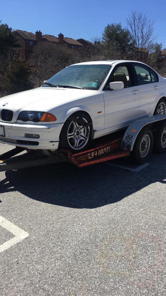 1999 BMW 3 Series · 323i Sedan 4D