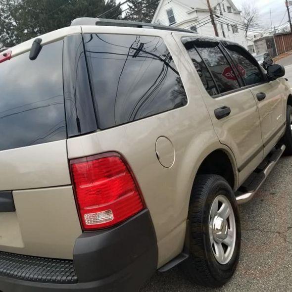 2004 Ford Explorer