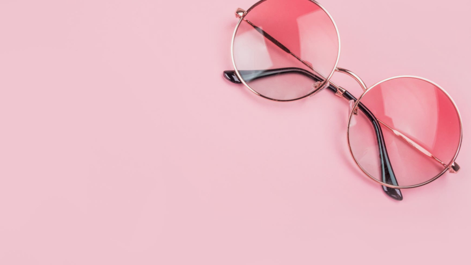 "Think positively!" Advice like this can also backfire: not every experience can be turned into something good. Why negative thoughts are sometimes completely okay.