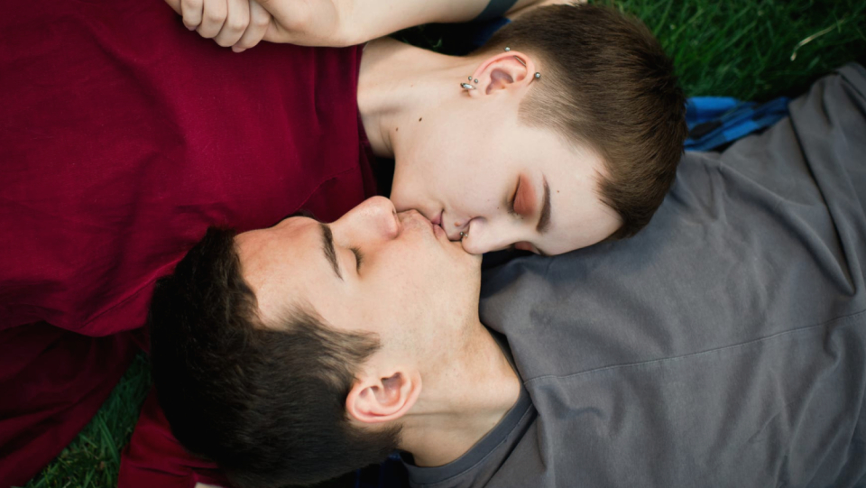 The first sex is a nice experience for the majority.
But not for everyone.
In Germany and the United States, most adolescents under the age of 16 do not engage in sexual activity.