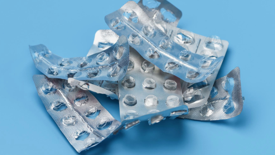 Children's fieber juice is still hard to come by.
In actuality, this represents just a small portion of a much wider drug crisis.
Furthermore, a long-term fix is still a long way off.