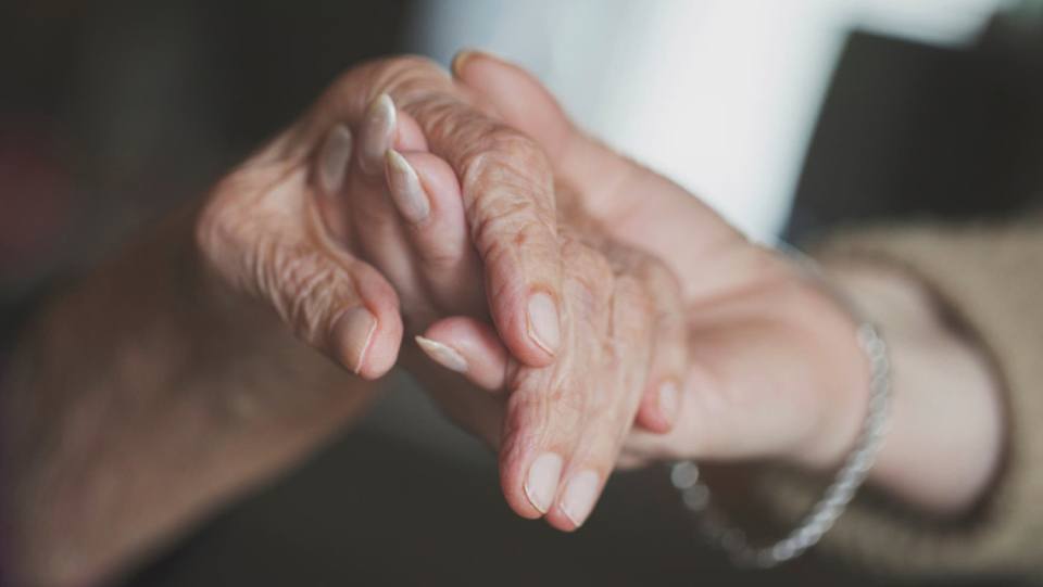 More women than men develop Alzheimer's disease.
They frequently have more difficulty with the illness.
According to animal studies, a hormone is most likely to blame.