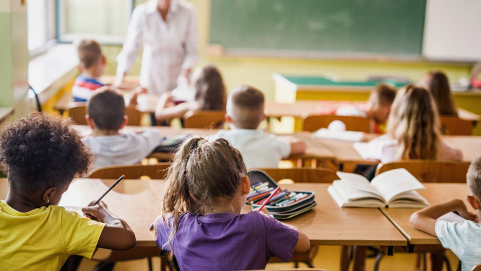 Children and adolescents from Ukraine should learn German.
But so far there has been a "massive lack of concept" in schools.
How is that possible?