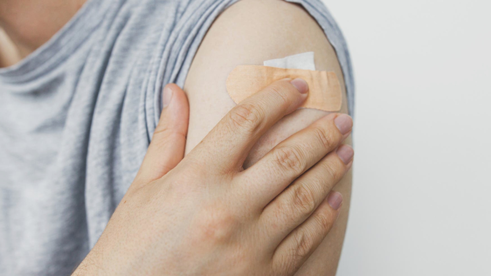 Behind the most common side effects of the corona vaccination is very often not the vaccine itself, but the unconscious expectation. This is shown by a new evaluation.