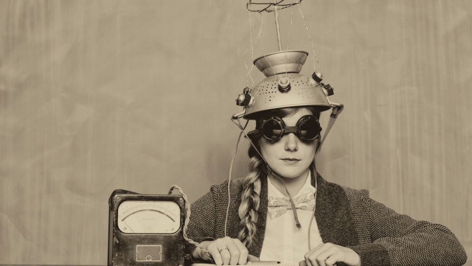 Science's currency is publications.
But compared to men, women are less frequently identified as the authors of research articles.
Frequently, your contribution is just embezzled.