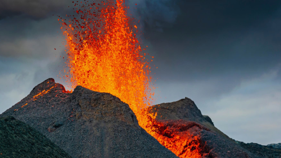 The so-called hotspots, which are enormous volcanic masses of melted rock, turn out to be exceptionally chilly.
This casts doubt on a 50-year-old idea.